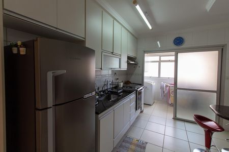 Apartamento à venda com 110m², 3 quartos e 2 vagasCOZINHA