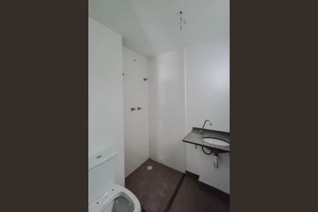 Banheiro de apartamento à venda com 1 quarto, 33m² em Ipiranga, São Paulo