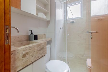 Banheiro de apartamento para alugar com 1 quarto, 32m² em Parque Paineiras, São Paulo