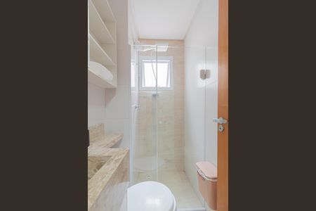 Banheiro de apartamento para alugar com 1 quarto, 32m² em Parque Paineiras, São Paulo