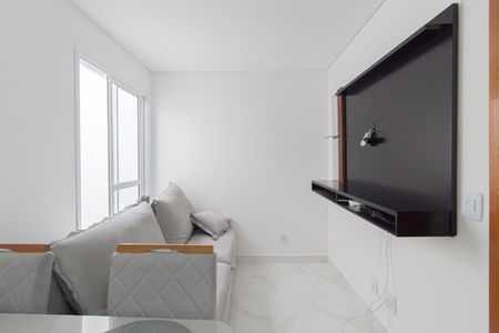 Sala de apartamento para alugar com 1 quarto, 32m² em Parque Paineiras, São Paulo