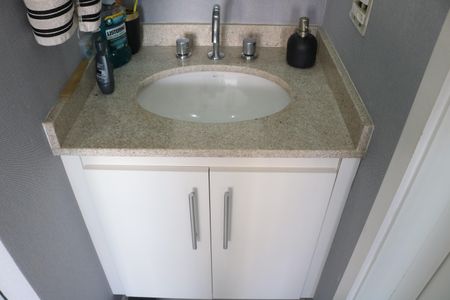 Banheiro de kitnet/studio à venda com 1 quarto, 30m² em Perdizes, São Paulo