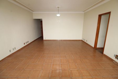 Apartamento para alugar com 128m², 3 quartos e 1 vagaSala