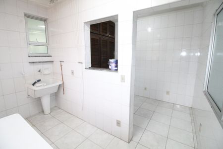 Apartamento para alugar com 128m², 3 quartos e 1 vagaÁrea de Serviço