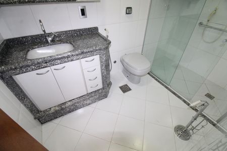 Apartamento para alugar com 128m², 3 quartos e 1 vagaBanheiro da Suíte