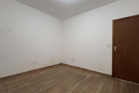 Quarto 1 de casa para alugar com 2 quartos, 75m² em Jardim Presidente Dutra, Guarulhos
