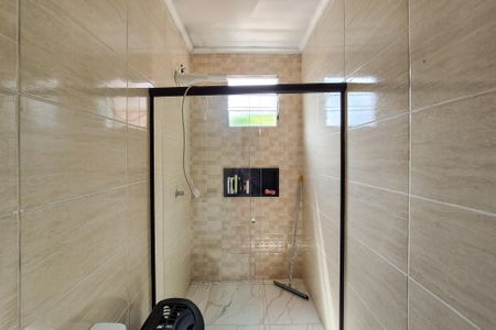 Casa à venda com 102m², 5 quartos e 2 vagasBanheiro Social  ( casa 2 )