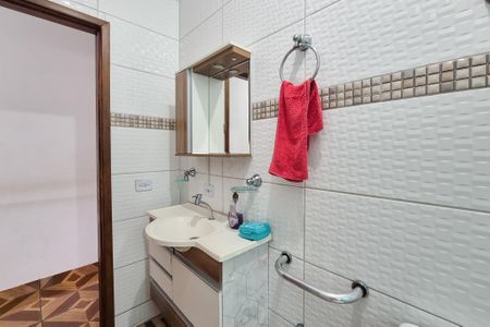 Casa à venda com 102m², 5 quartos e 2 vagasBanheiro Social    ( Casa 1 )