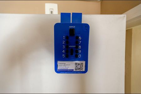 Apartamento à venda com 55m², 2 quartos e 1 vaga Apartamento à venda com 55m², 2 quartos e 1 vagaLockBox