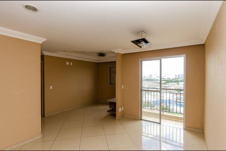 Apartamento à venda com 55m², 2 quartos e 1 vaga Apartamento à venda com 55m², 2 quartos e 1 vagaSala