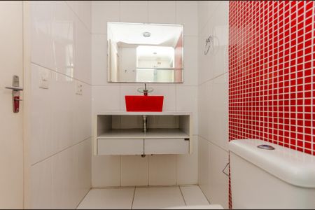 Apartamento à venda com 55m², 2 quartos e 1 vaga Apartamento à venda com 55m², 2 quartos e 1 vagaBanheiro