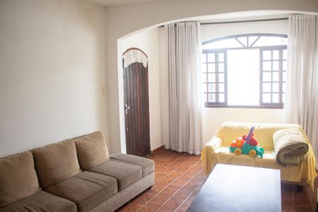 Sala de casa para alugar com 3 quartos, 200m² em Vila Zampol, Ribeirão Pires