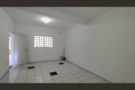 Sala de casa para alugar com 3 quartos, 150m² em Vila Júlia, Poá