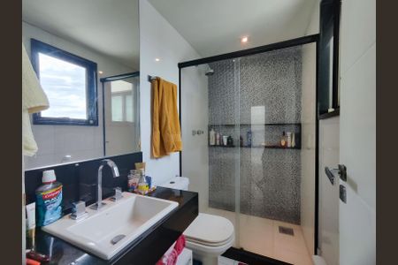 Apartamento para alugar com 420m², 4 quartos e 3 vagas Apartamento para alugar com 420m², 4 quartos e 3 vagasBanheiro da Suíte 4