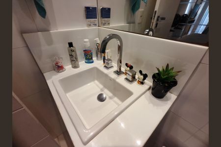 Apartamento para alugar com 420m², 4 quartos e 3 vagas Apartamento para alugar com 420m², 4 quartos e 3 vagasBanheiro da Suíte 2