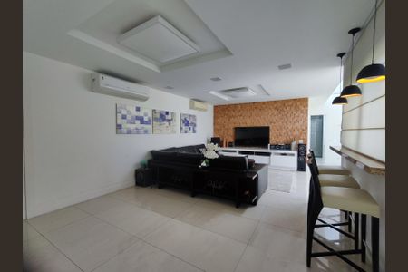 Apartamento para alugar com 420m², 4 quartos e 3 vagas Apartamento para alugar com 420m², 4 quartos e 3 vagasCobertura Sala