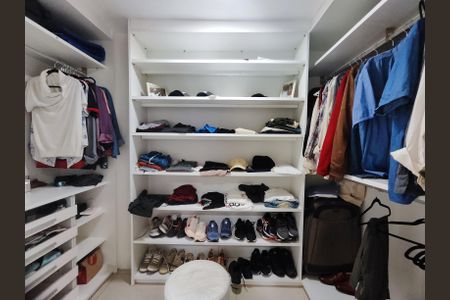 Apartamento para alugar com 420m², 4 quartos e 3 vagas Apartamento para alugar com 420m², 4 quartos e 3 vagasSuíte 1 Closet