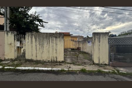 Casa à venda com 120m², 2 quartos e 2 vagasFachada