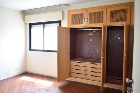 Apartamento à venda com 117m², 3 quartos e 1 vagaQuarto 2