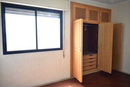 Apartamento à venda com 117m², 3 quartos e 1 vagaQuarto 2
