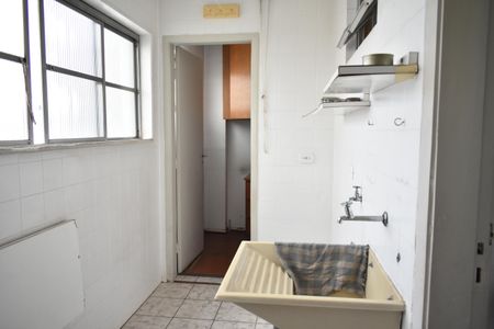 Apartamento à venda com 117m², 3 quartos e 1 vagaÁrea de Serviço