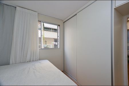 Apartamento à venda com 61m², 2 quartos e 1 vagaQuarto 1