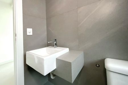 Apartamento à venda com 132m², 4 quartos e 2 vagasBanheiro