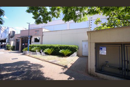 Apartamento à venda com 42m², 2 quartos e 1 vaga Apartamento à venda com 42m², 2 quartos e 1 vagaFachada