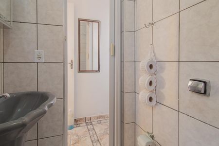 Banheiro 2 de casa para alugar com 1 quarto, 90m² em Aliança, Mauá