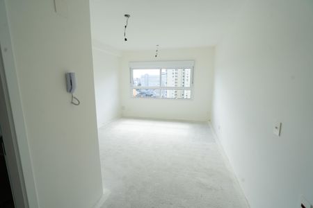 Sala/Quarto de apartamento à venda com 1 quarto, 27m² em Passo D’areia, Porto Alegre