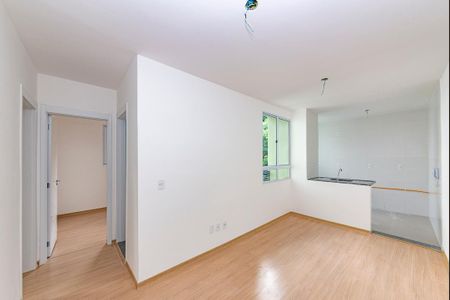 Sala de apartamento para alugar com 2 quartos, 43m² em Carlos Prates, Belo Horizonte