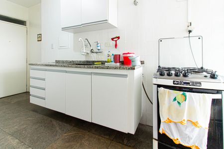 Apartamento à venda com 110m², 3 quartos e 1 vaga Apartamento à venda com 110m², 3 quartos e 1 vagaCozinha