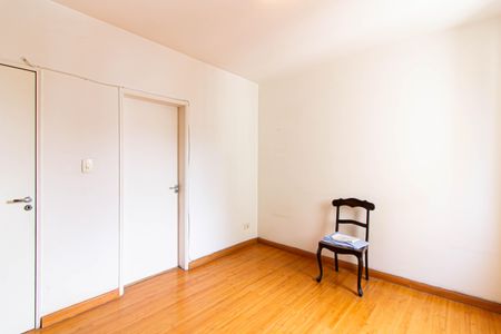 Apartamento à venda com 110m², 3 quartos e 1 vaga Apartamento à venda com 110m², 3 quartos e 1 vagaSuíte