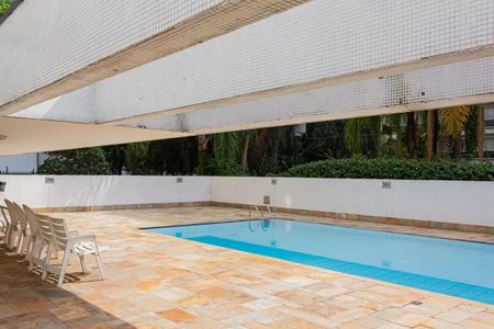 Apartamento à venda com 110m², 3 quartos e 1 vaga Apartamento à venda com 110m², 3 quartos e 1 vagaPiscina