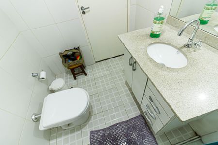 Apartamento à venda com 110m², 3 quartos e 1 vaga Apartamento à venda com 110m², 3 quartos e 1 vagaBanheiro