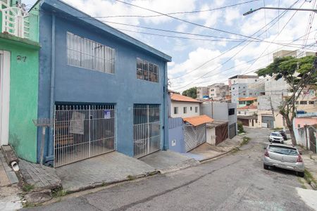 Casa à venda com 127m², 3 quartos e 2 vagasFachada