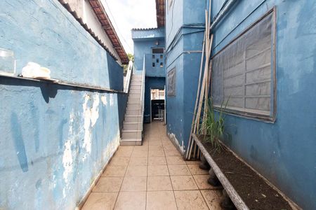 Casa à venda com 127m², 3 quartos e 2 vagasCorredor externo