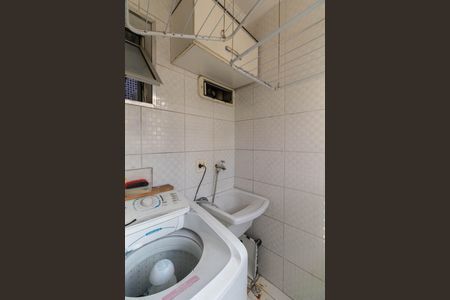 Apartamento para alugar com 42m², 2 quartos e 1 vaga Apartamento para alugar com 42m², 2 quartos e 1 vagaCozinha e Área de Serviço