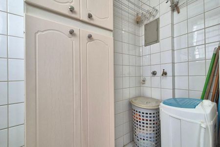 Apartamento à venda com 70m², 2 quartos e 1 vagaÁrea de Serviço