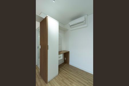Sala  de apartamento para alugar com 1 quarto, 77m² em Jardim Portal da Colina, Sorocaba