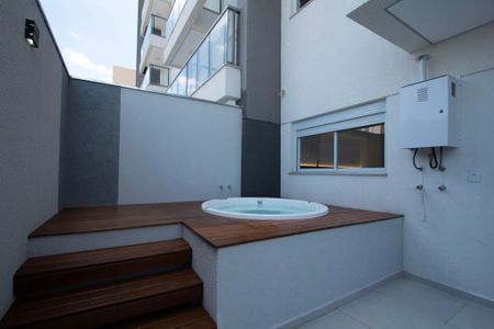 Apartamento para alugar com 77m², 1 quarto e 2 vagas Apartamento para alugar com 77m², 1 quarto e 2 vagasGarden