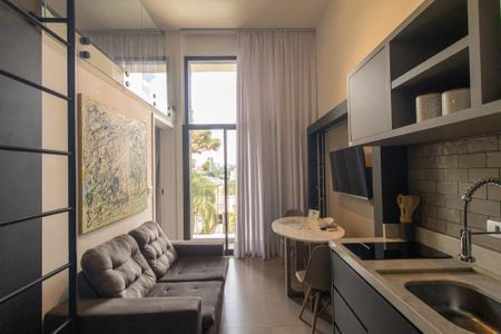 Sala/Cozinha de apartamento para alugar com 2 quartos, 34m² em Hugo Lange, Curitiba