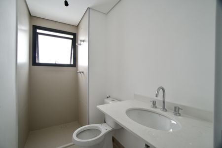 Apartamento à venda com 195m², 3 quartos e 3 vagas Apartamento à venda com 195m², 3 quartos e 3 vagasBanheiro da Suíte 3