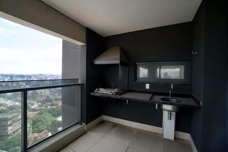 Apartamento à venda com 195m², 3 quartos e 3 vagas Apartamento à venda com 195m², 3 quartos e 3 vagasChurrasqueira