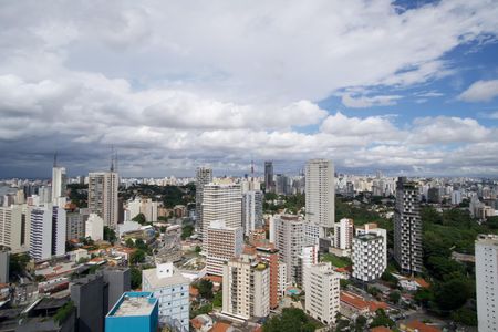 Apartamento à venda com 195m², 3 quartos e 3 vagas Apartamento à venda com 195m², 3 quartos e 3 vagasVista da Suíte 1