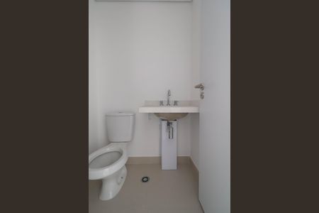 Banheiro de kitnet/studio à venda com 1 quarto, 24m² em Sumarezinho, São Paulo