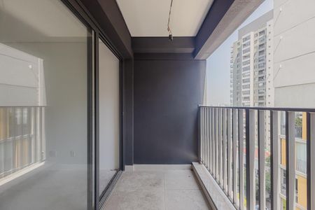 Varanda de kitnet/studio à venda com 1 quarto, 24m² em Sumarezinho, São Paulo