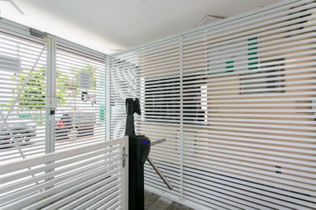 Apartamento para alugar com 60m², 2 quartos e 1 vagaÁrea comum - Entrada 