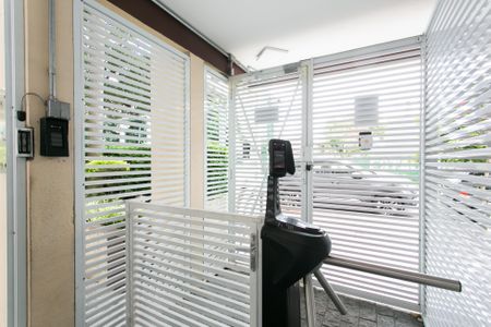 Apartamento para alugar com 60m², 2 quartos e 1 vagaÁrea comum - Entrada 