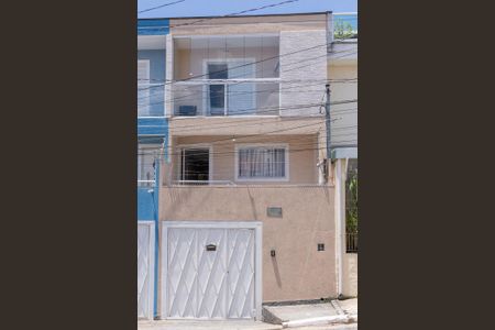 Casa à venda com 100m², 2 quartos e 3 vagasFachada